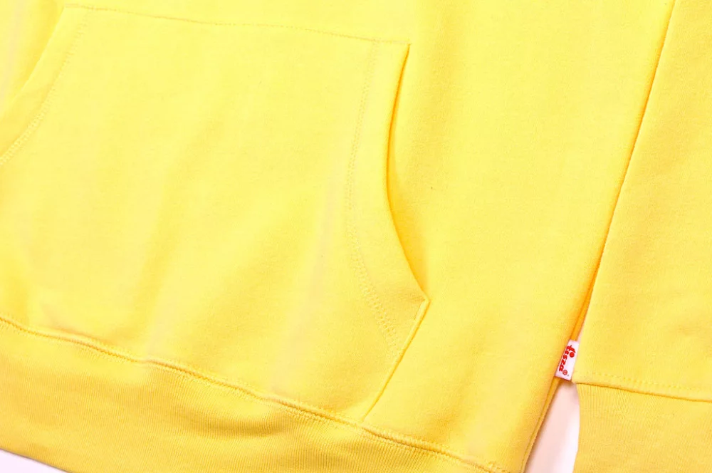 Pullovers Yellow